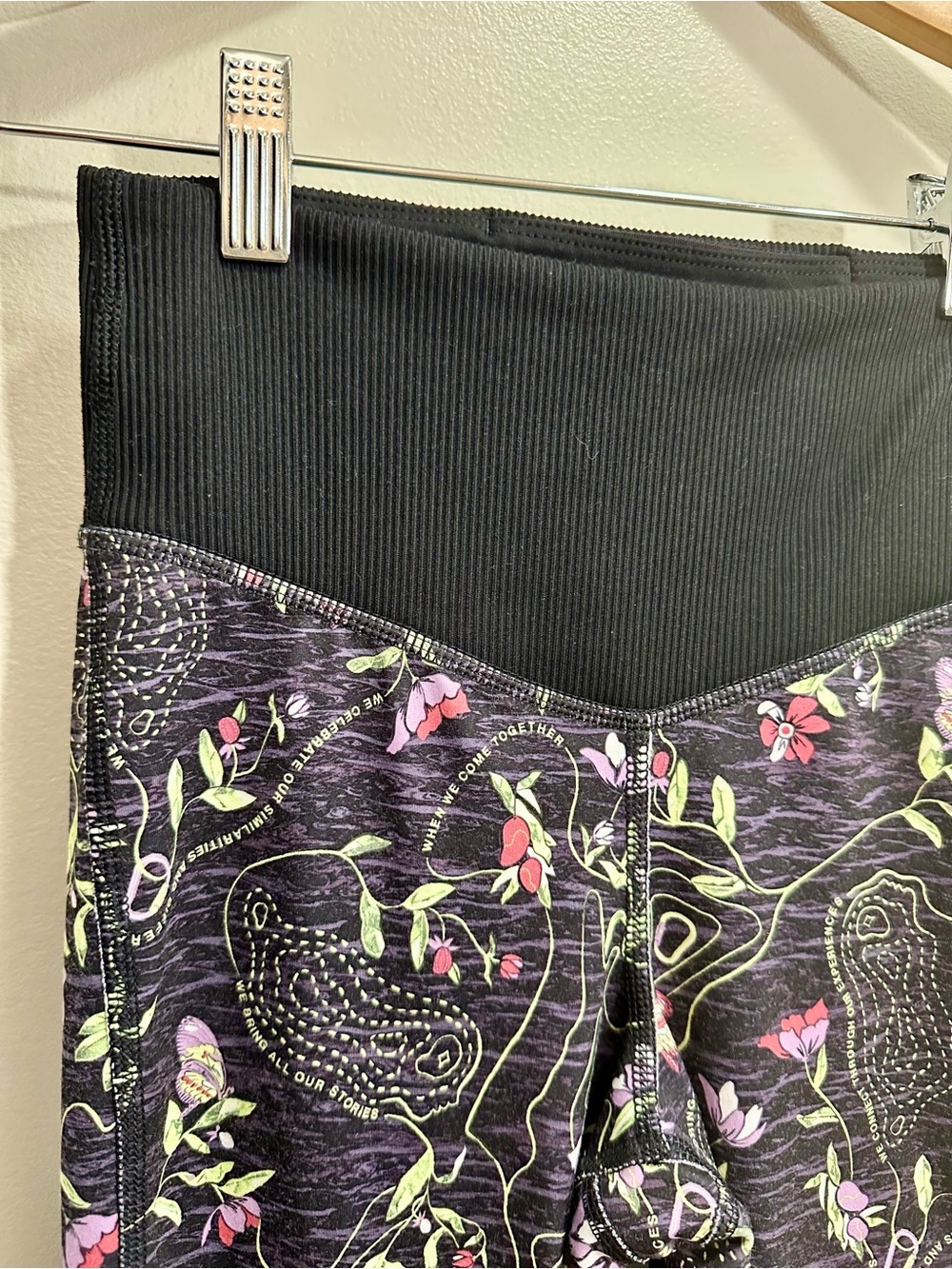 North Face Dune Sky 7/8 Tight leggings Colorful Floral size S - Picture 3 of 8